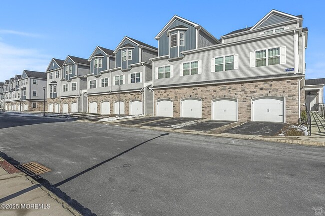 property at 27 Emily Ct