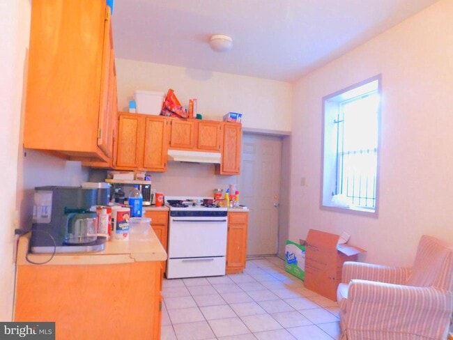 property at 2142 N Carlisle St