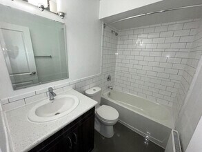 6 Auburndale Ct in Toronto, ON - Building Photo - Building Photo