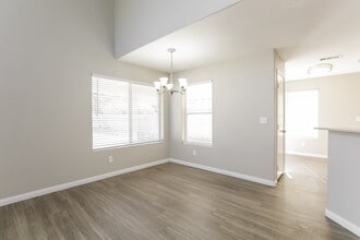 908 Ashurst Ct in Henderson, NV - Foto de edificio - Building Photo