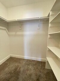 833 Baker St NW photo'