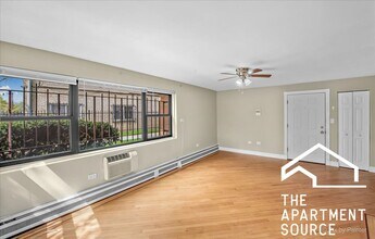 7608 N Rogers Ave in Chicago, IL - Building Photo - Building Photo