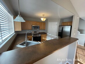 7063 Red Cardinal Loop in Colorado Springs, CO - Building Photo - Building Photo
