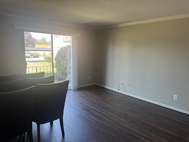 1870 Axtell Dr in Troy, MI - Building Photo - Building Photo