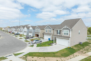 The Courtyards at Bellewood Apartments