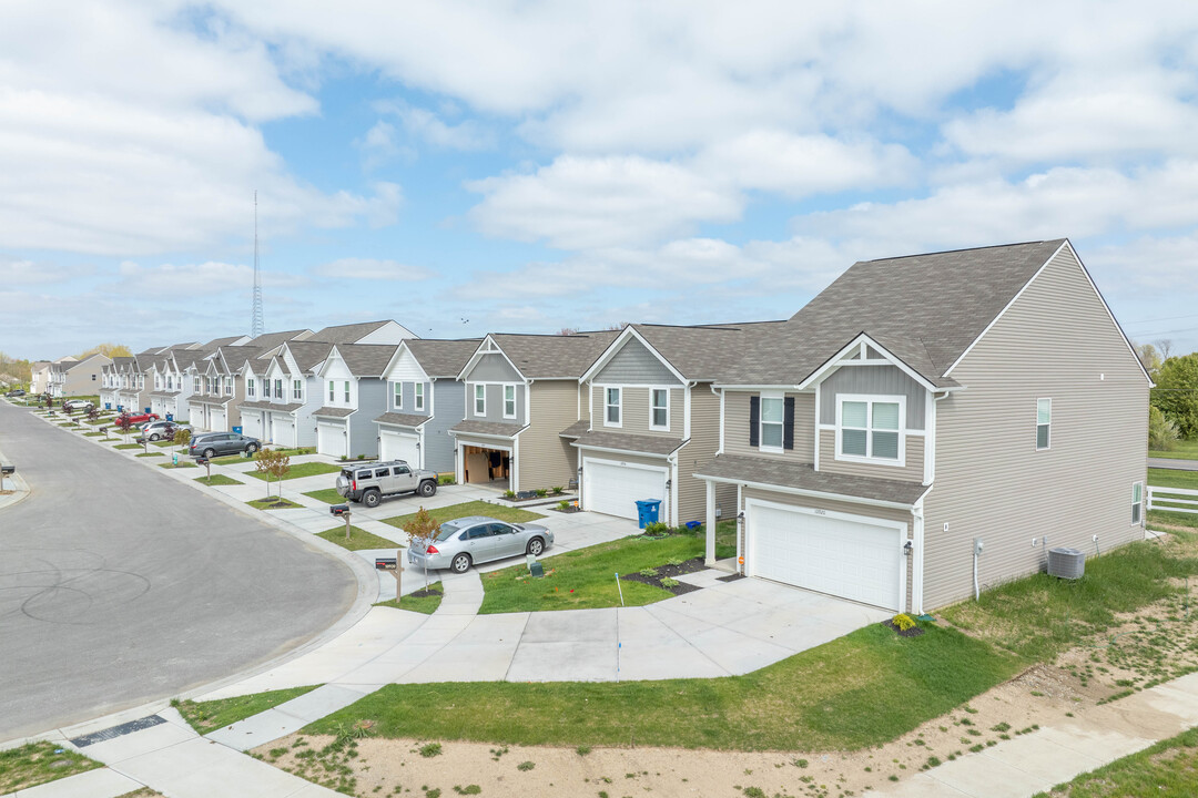 The Courtyards at Bellewood in Indianapolis, IN - Building Photo