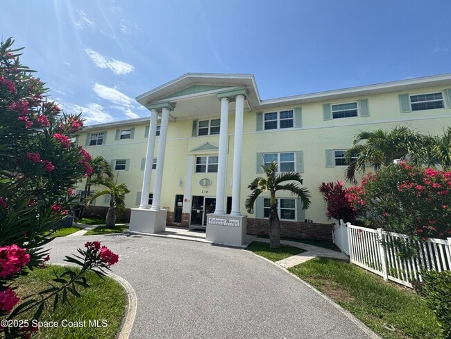230 Columbia Dr in Cape Canaveral, FL - Building Photo - Building Photo