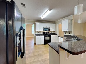 68 Barrington Farms Pky in Sharpsburg, GA - Building Photo - Building Photo