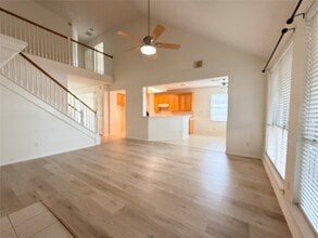 1528 Mesa Verde Dr in League City, TX - Building Photo - Building Photo