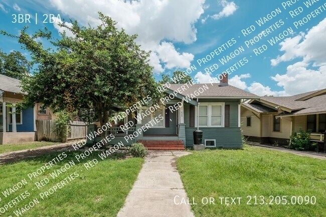 626 W Summit Ave. in San Antonio, TX - Building Photo - Building Photo