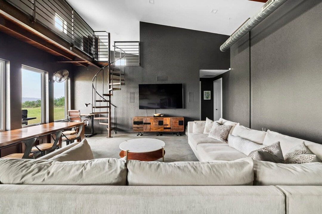 119 Sagebiel Ranch Rd in Fredericksburg, TX - Foto de edificio