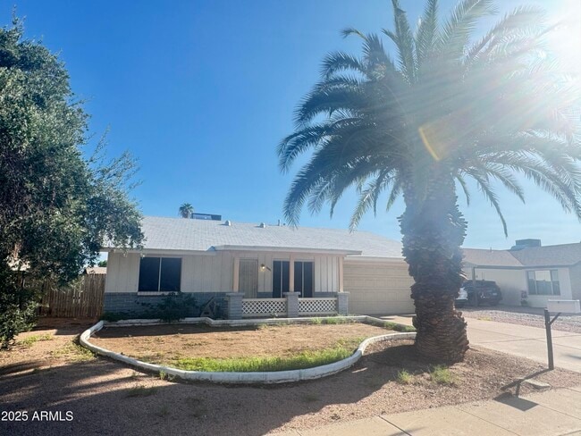 3801 W Poinsettia Dr in Phoenix, AZ - Building Photo - Building Photo