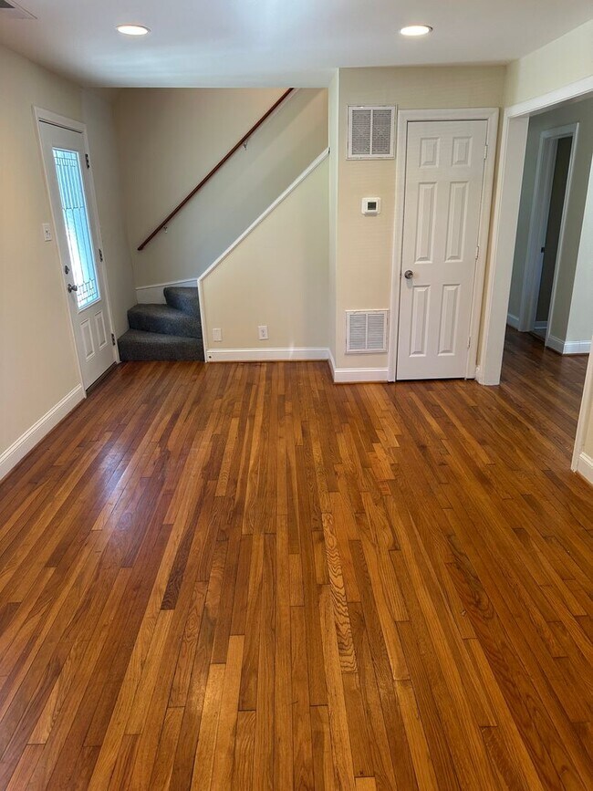5200 Patterson Ave in Richmond, VA - Building Photo - Building Photo