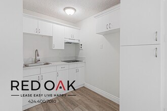 7466 Rosemead Blvd in Pico Rivera, CA - Foto de edificio - Building Photo