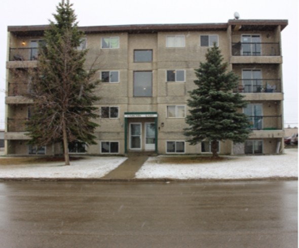 Heidi Ann Apartments in Drayton Valley, AB - Building Photo - Building Photo