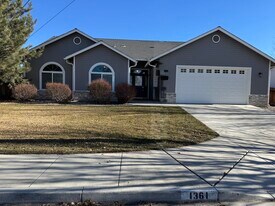1361 Elges Ave in Gardnerville, NV - Building Photo