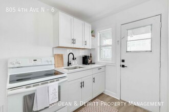 805 4th Ave N in St. Petersburg, FL - Building Photo - Building Photo