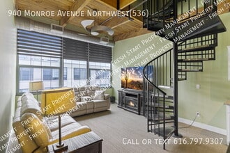 940 Monroe Ave NW in Grand Rapids, MI - Building Photo - Building Photo