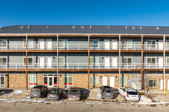 Trailview Apartments at Pioneers Park in Lincoln, NE - Building Photo - Building Photo