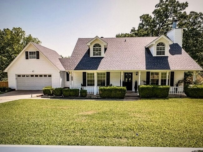 property at 3109 Glen Flora Way