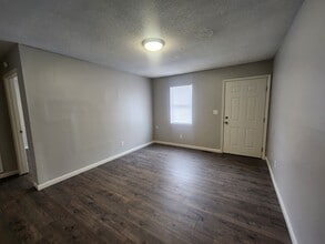 20 Rossfield Cv, Unit R in Jackson, TN - Building Photo - Building Photo