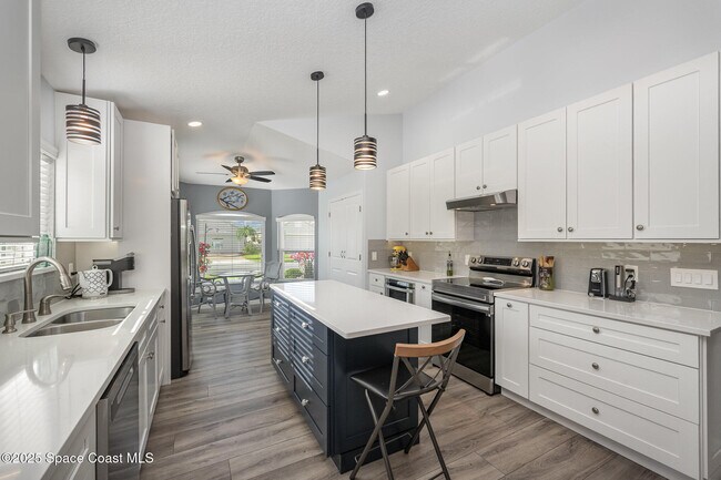 1021 Indian Oaks Dr in Melbourne, FL - Building Photo - Building Photo