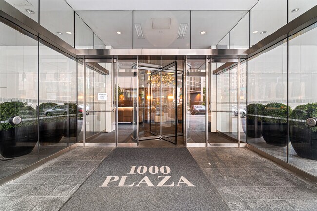 1000 N Lake Shore Dr in Chicago, IL - Building Photo - Building Photo