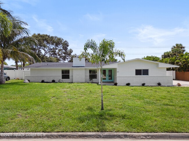 311 12th Terrace in Indialantic, FL - Building Photo - Building Photo