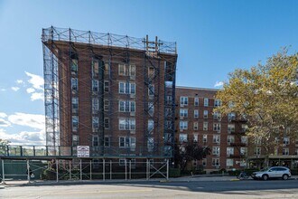 5930 108th St in Flushing, NY - Building Photo - Building Photo