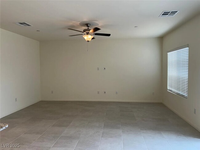 property at 4492 Merlot Hls Ave