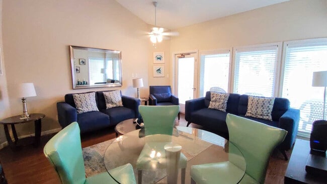 200 Padre Blvd in South Padre Island, TX - Building Photo - Building Photo