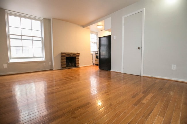 property at 927 Pine St
