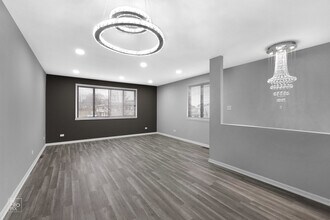 115 Millbrook Ln in Schaumburg, IL - Building Photo - Building Photo