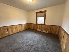 253 W Main St in Dunn Center, ND - Building Photo - Building Photo