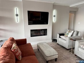 4 Horizon Rd N in Fort Lee, NJ - Building Photo - Building Photo