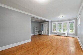 2925 N Murray Ave in Milwaukee, WI - Building Photo - Building Photo