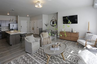 Cathedral Lofts in Fargo, ND - Foto de edificio - Interior Photo