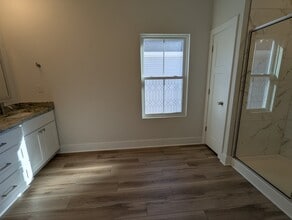 729 Guy Ave in Norfolk, VA - Building Photo - Building Photo