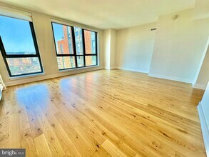 1211 Van St SE in Washington, DC - Building Photo - Building Photo