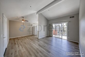 409 Utica Avenue in Huntington Beach, CA - Building Photo - Building Photo