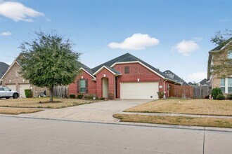 2009 Scissor Tail Rd in Pearland, TX - Building Photo - Building Photo