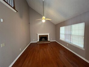 815 Ahearn Ct in Suwanee, GA - Building Photo - Building Photo