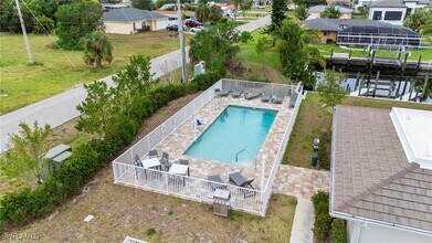 5126 Coronado Pkwy in Cape Coral, FL - Building Photo - Building Photo