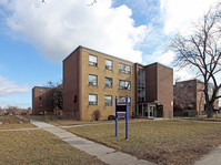 1535 Birchmount Rd in Toronto, ON - Building Photo - Building Photo