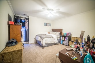 4000 Oak St, Unit 3 in Kansas City, MO - Building Photo - Building Photo