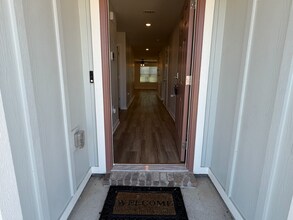 437 Scarborough St in Crestview, FL - Foto de edificio - Building Photo