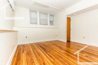 237 Freeman St in Brookline, MA - Building Photo - Building Photo