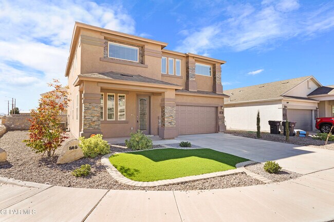 585 Issa Circle in El Paso, TX - Building Photo - Building Photo