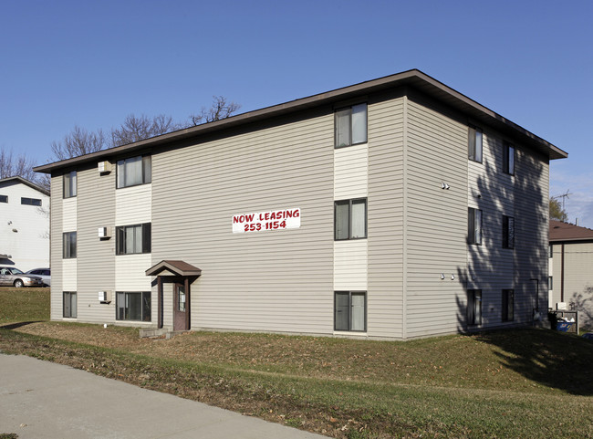 South Side Park Apartments in St. Cloud, MN - Building Photo - Building Photo