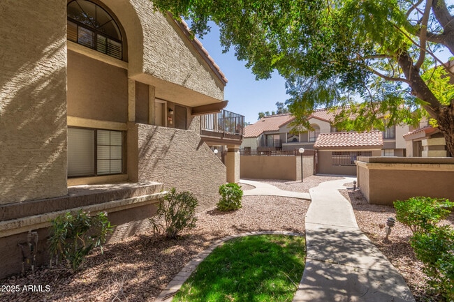 1905 E University Dr in Tempe, AZ - Building Photo - Building Photo